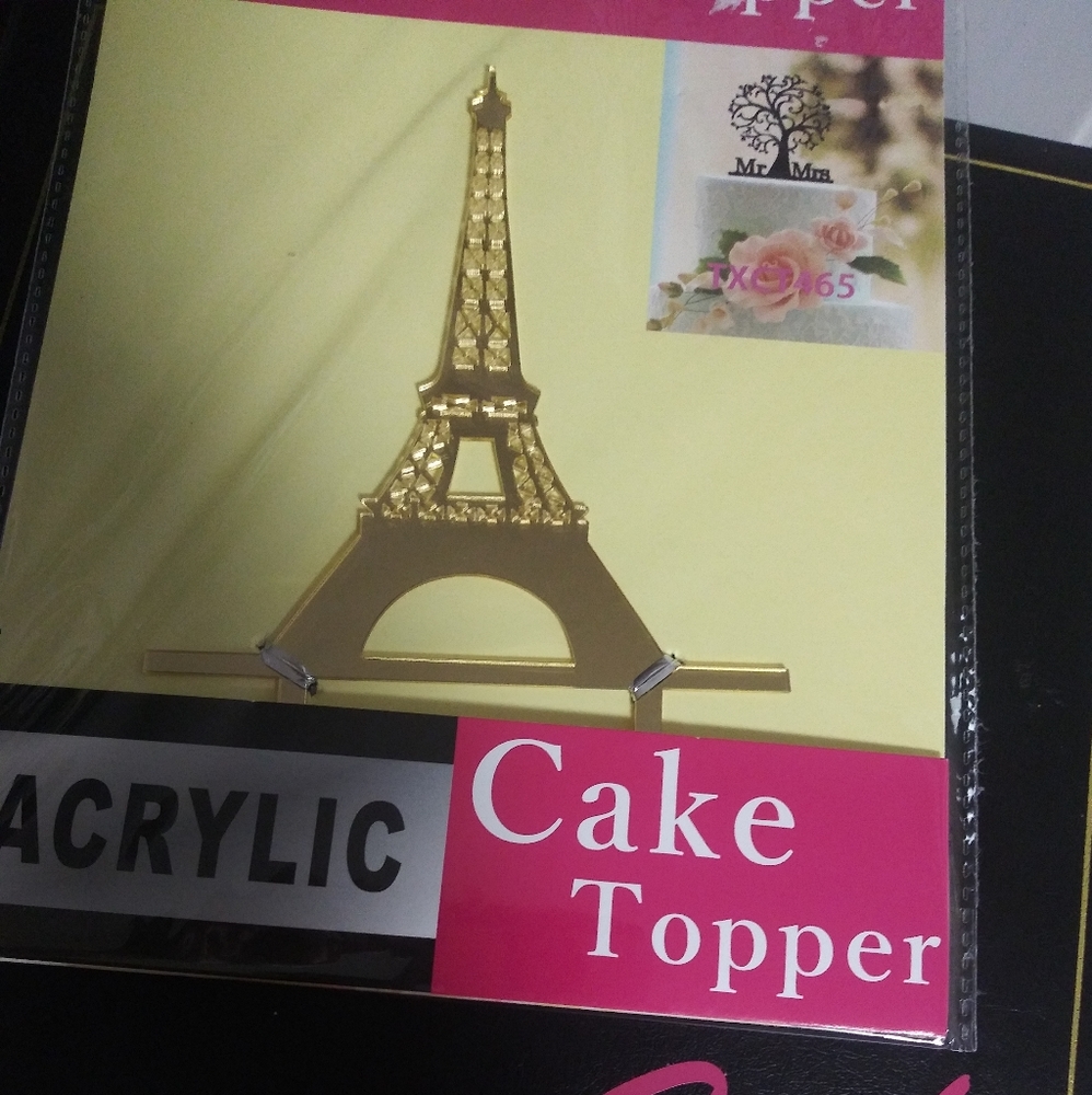 Cake topper